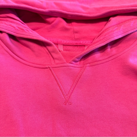 Lululemon Pink Cropped Hoodie Size 4 NWOT - Picture 2 of 5